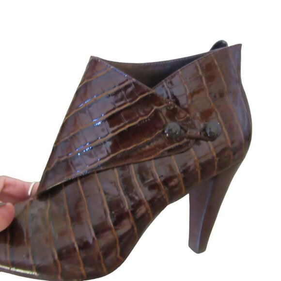 Great Pair of Via Spiga Lydia Croc Print Leather Booties w High Heel SZ 8 1/2 B - Picture 7 of 7